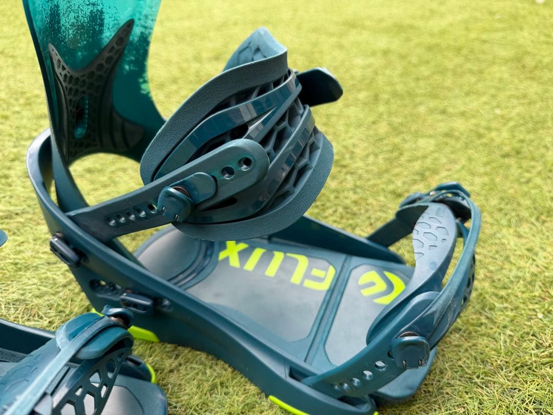 FLUX CV ビンディング グリーン 平間（ラマさん）　スケルトン