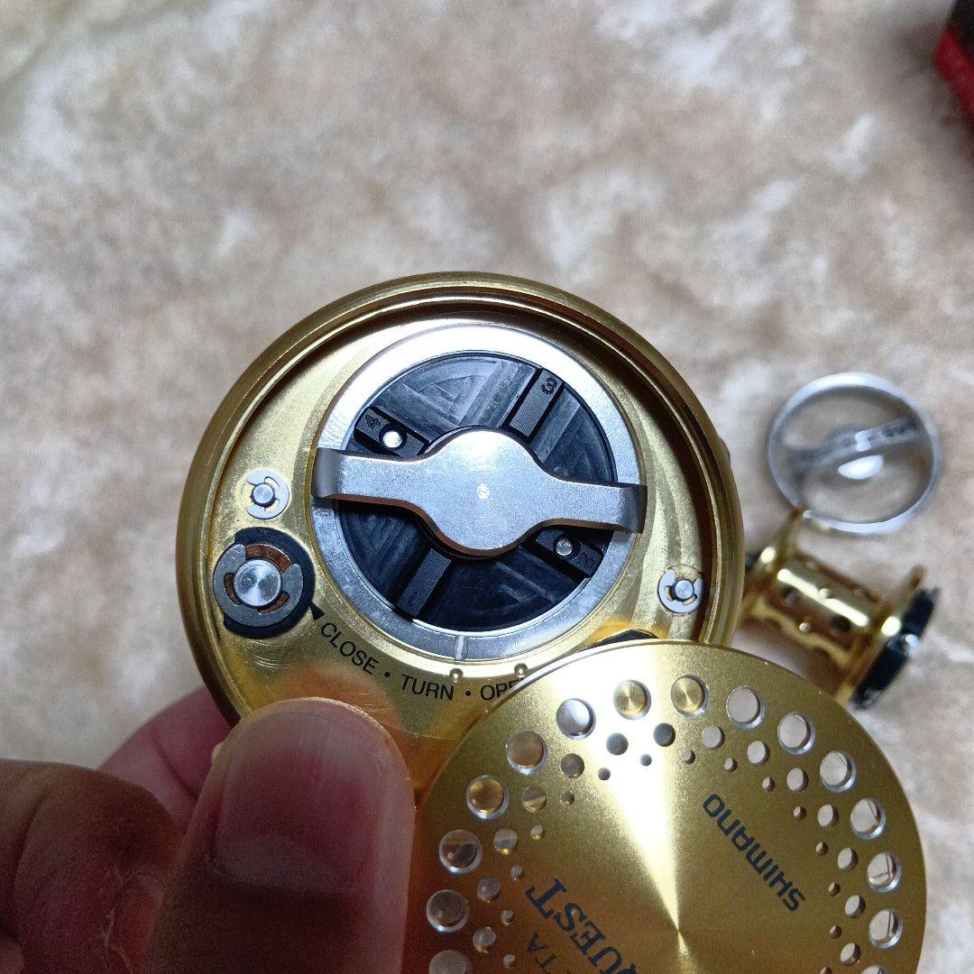 01カルカッタコンクエスト100　ZPIスプール搭載　純正スプール付き