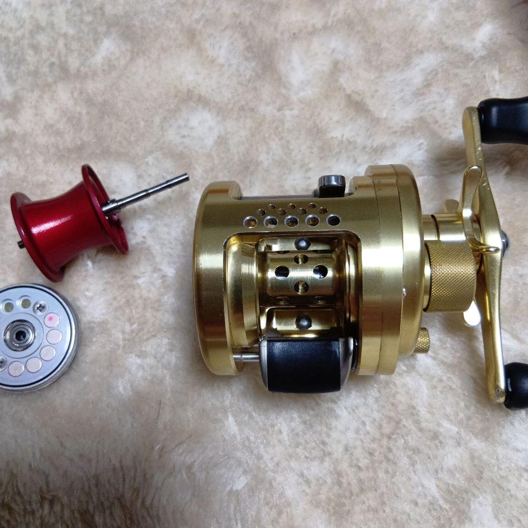 01カルカッタコンクエスト100　ZPIスプール搭載　純正スプール付き