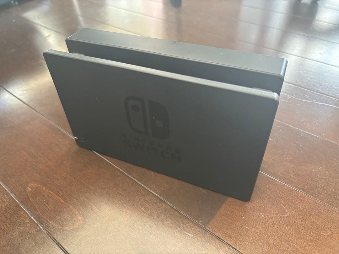 Nintendo Switch 本体（ネオンブルー/ネオンレッド）