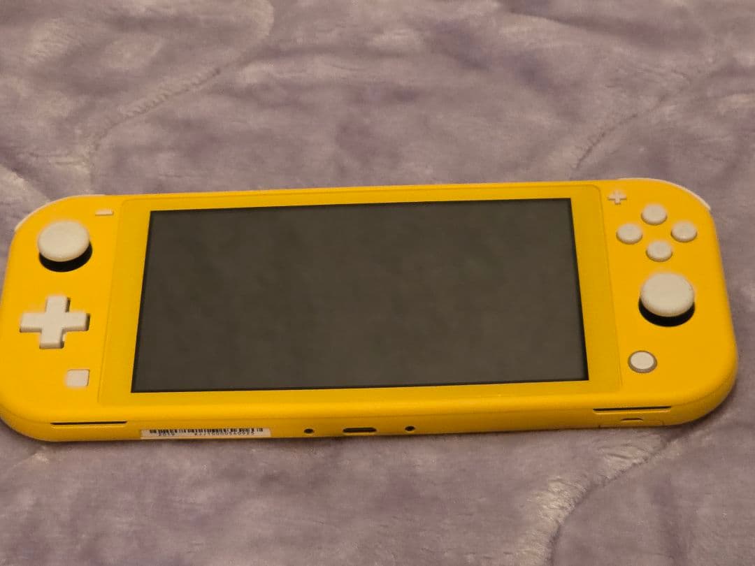 Switchライト イエロー