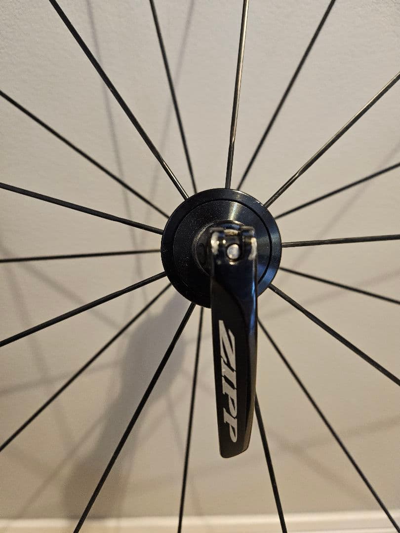 す*も様 ZIPP 404 クリンチャー カーボンホイール