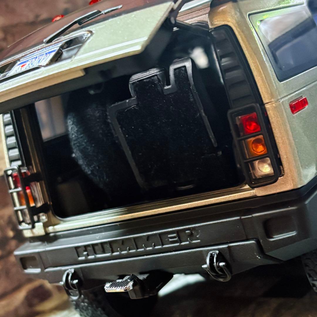 国内未入荷 1/18 HIGHWAY61 ハマー H2 タイプG 2005