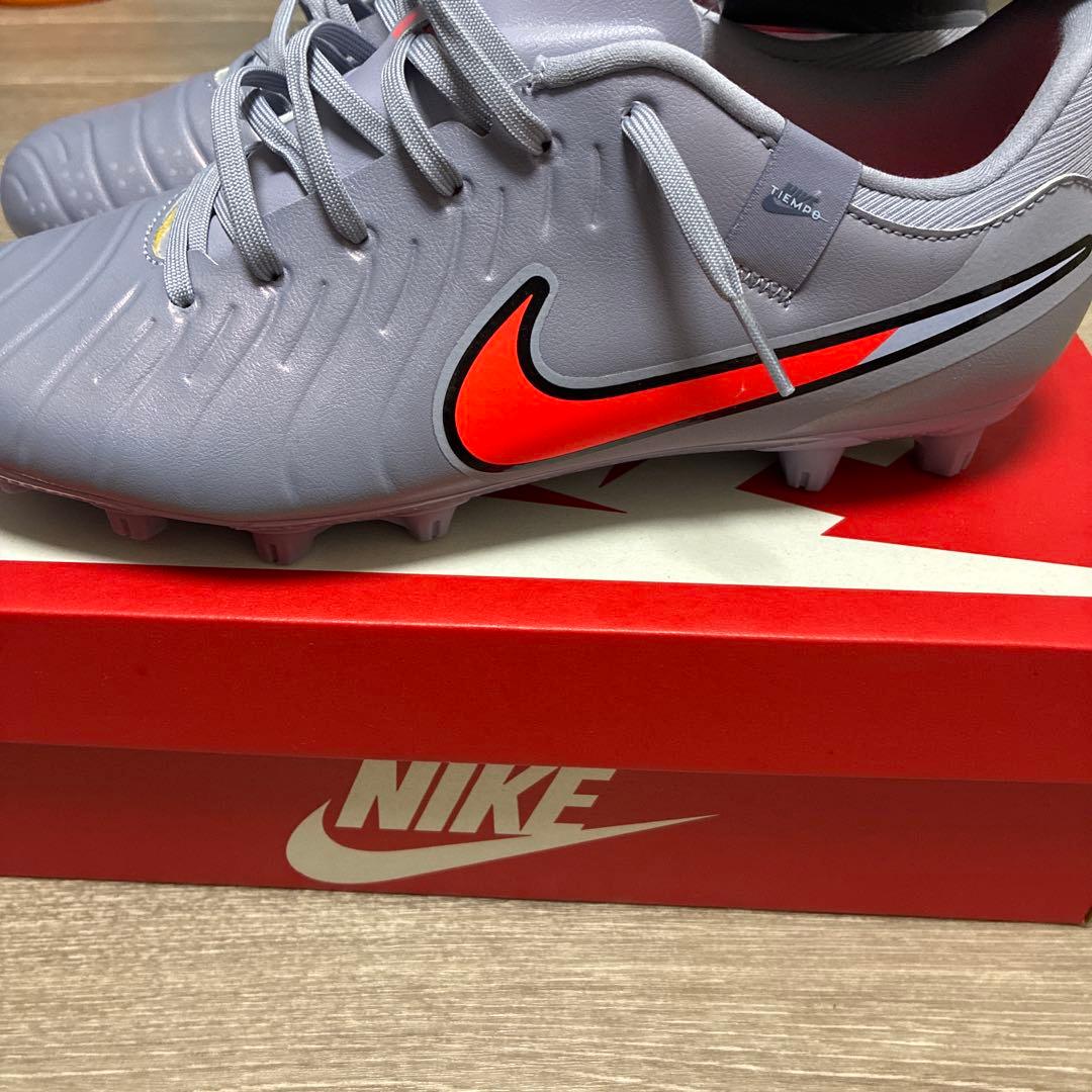 【新品】Nikeティエンポ レジェンド10 アカデミー　スパイク27.5cm