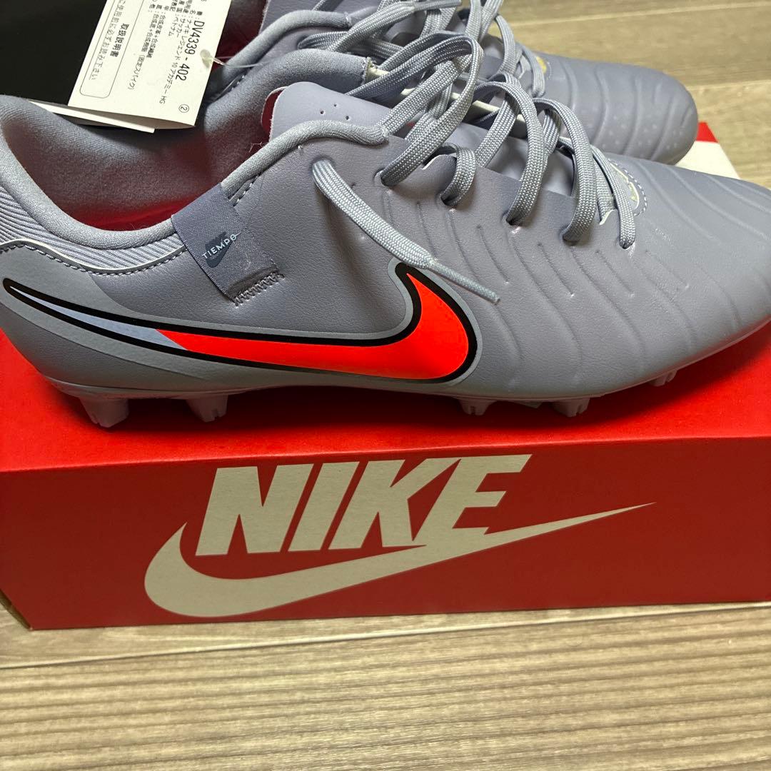 【新品】Nikeティエンポ レジェンド10 アカデミー　スパイク27.5cm