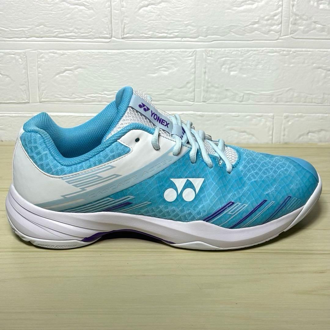 【タグ付未使用品】ヨネックス パワークッションカスケードアクセルスリム 28cm