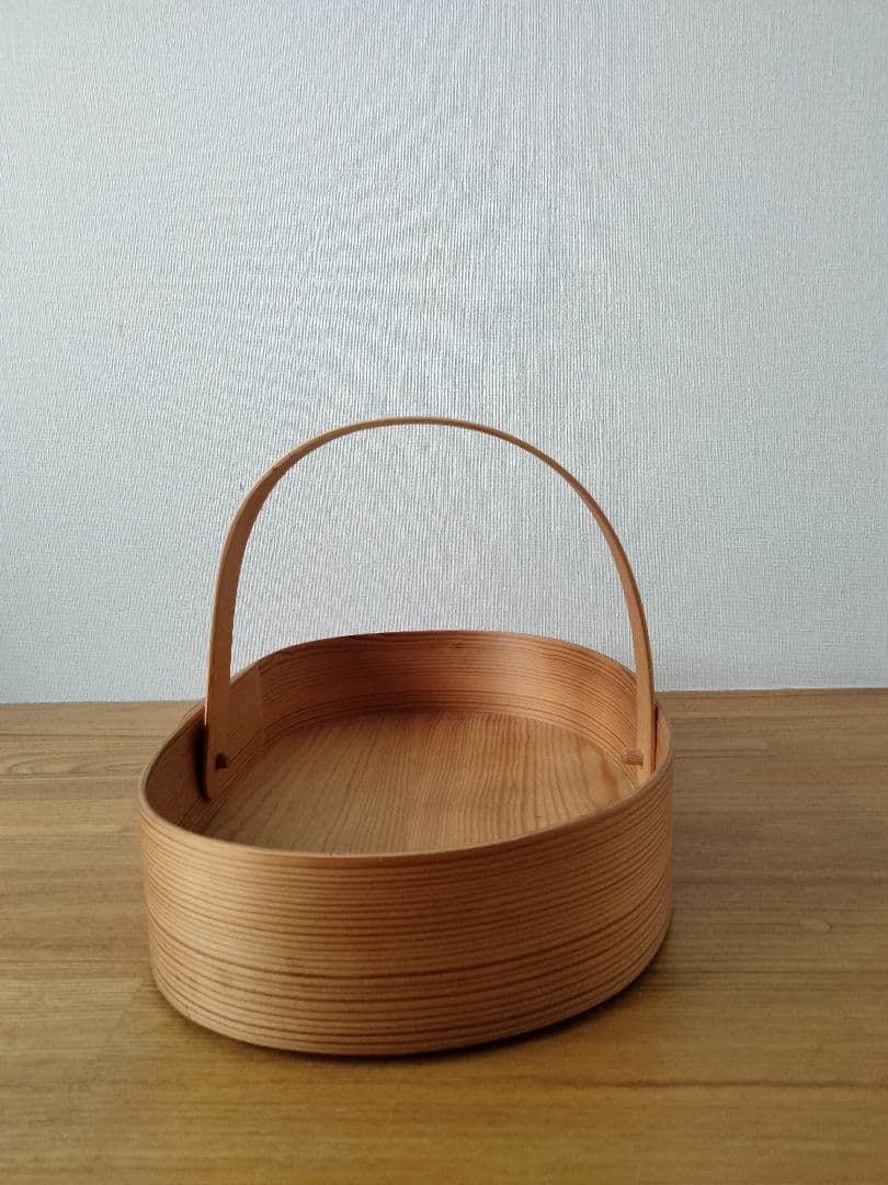 木製 　楕円形トレイ　 持ち手付き　スウェーデン　北欧雑貨