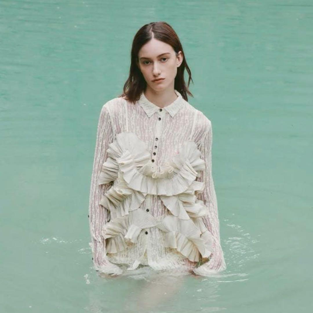 【eaphi】 FEELING FRILLS BUSTIER