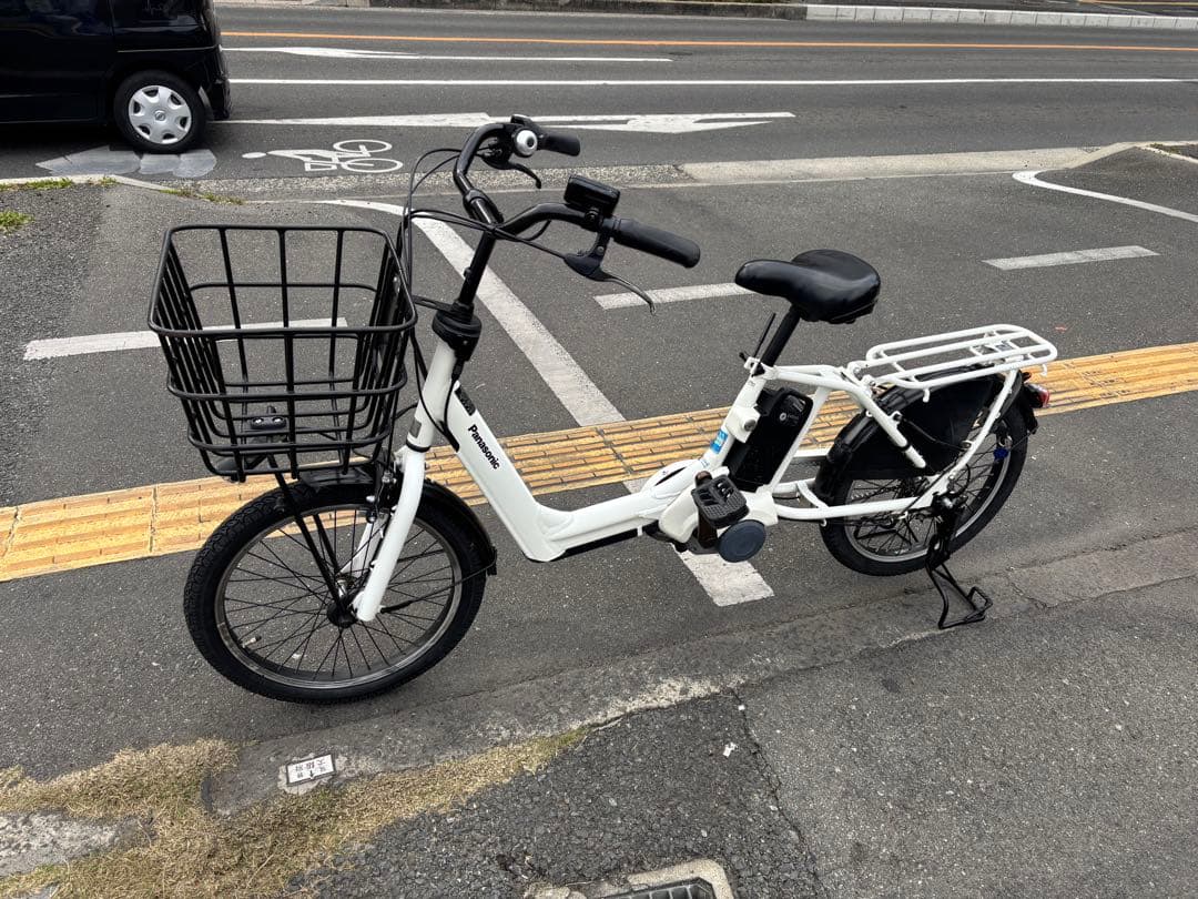 067 中古20㌅ Panasonic電動アシスト自転車　8Ah 大阪