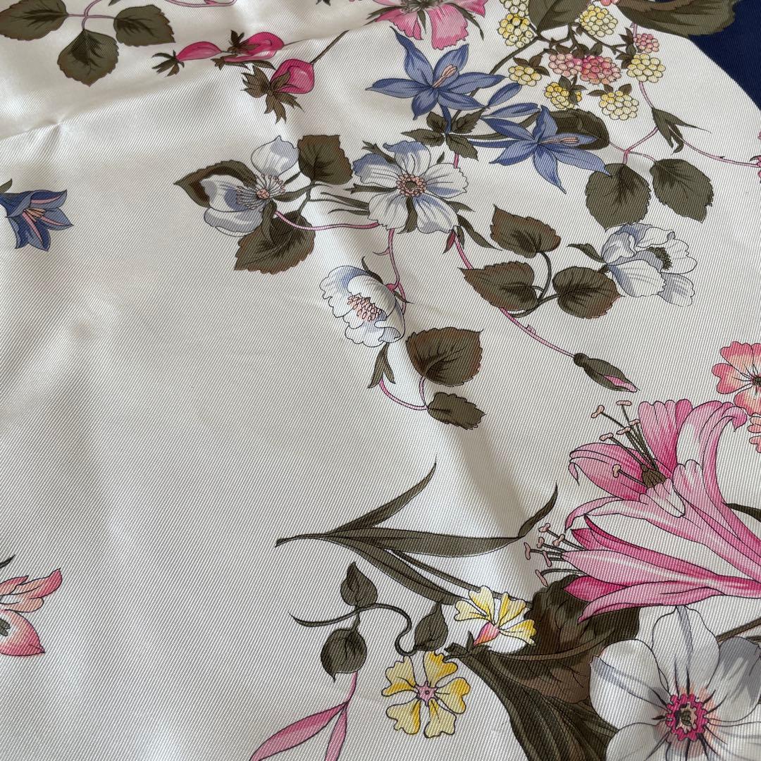 美品 Christian Dior ヴィンテージスカーフ 花柄