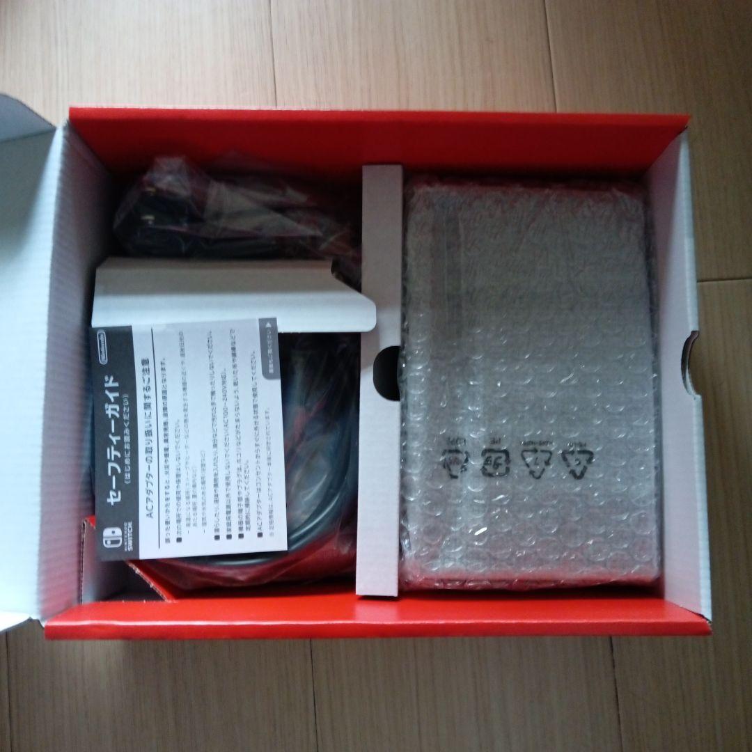 Nintendo Switch 本体 ネオンブルー・ネオンレッド