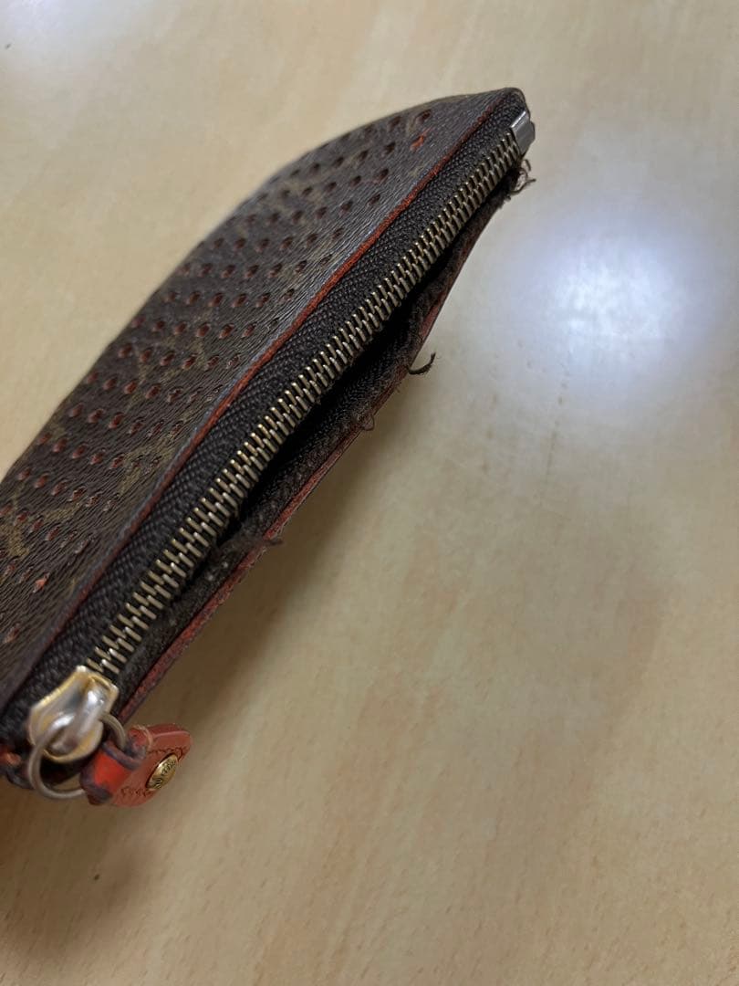 ルイヴィトン　キーケース　モノグラム ペルフォ ポシェット クレ ※ダメージ大