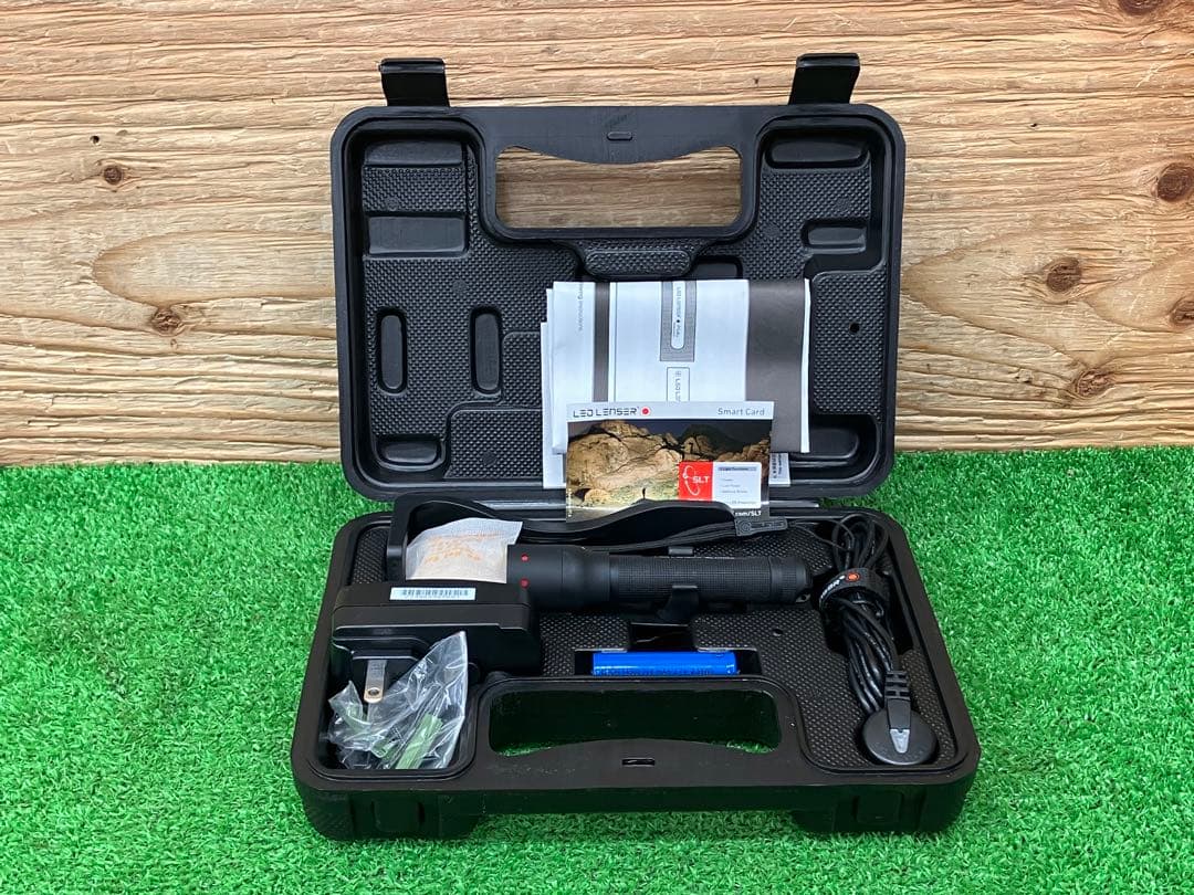 マ*ツ様 【SIW】LEDLENSER レッドレンザー LED懐中電灯【現状品】