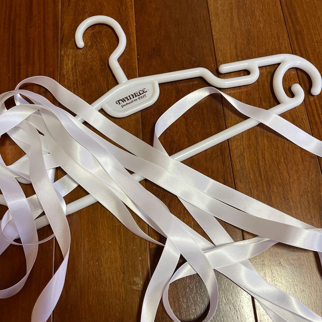 社交ダンススタンダードドレス　アシンメトリー　ホースフリル4段　ホワイト【新品】