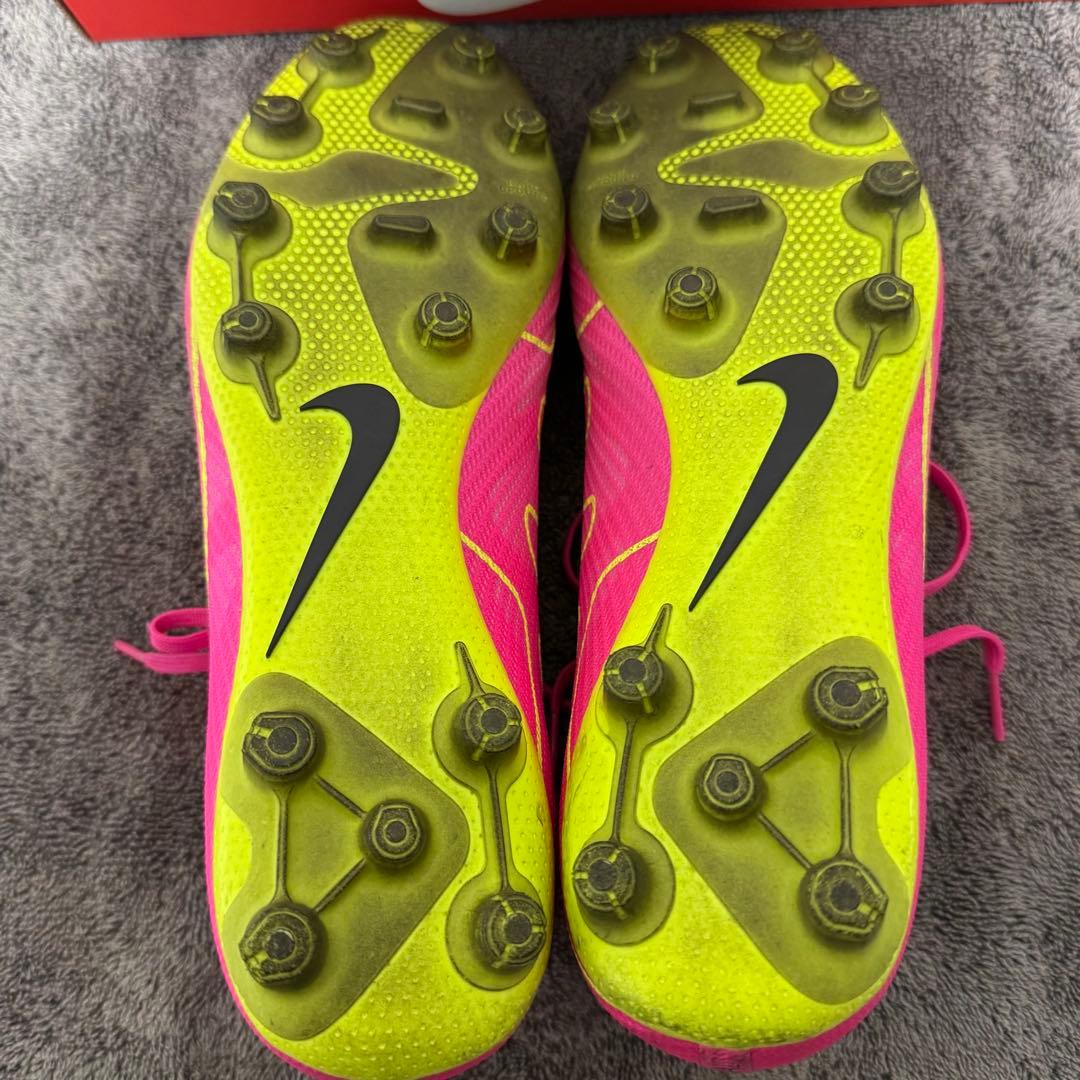 [最終価格] ナイキ サッカースパイク マーキュリアル ヴェイパー 15