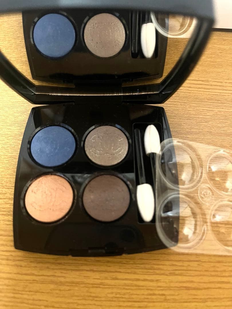 CHANEL レ キャトル オンブル アイシャドウパレット　28ココジーン限定