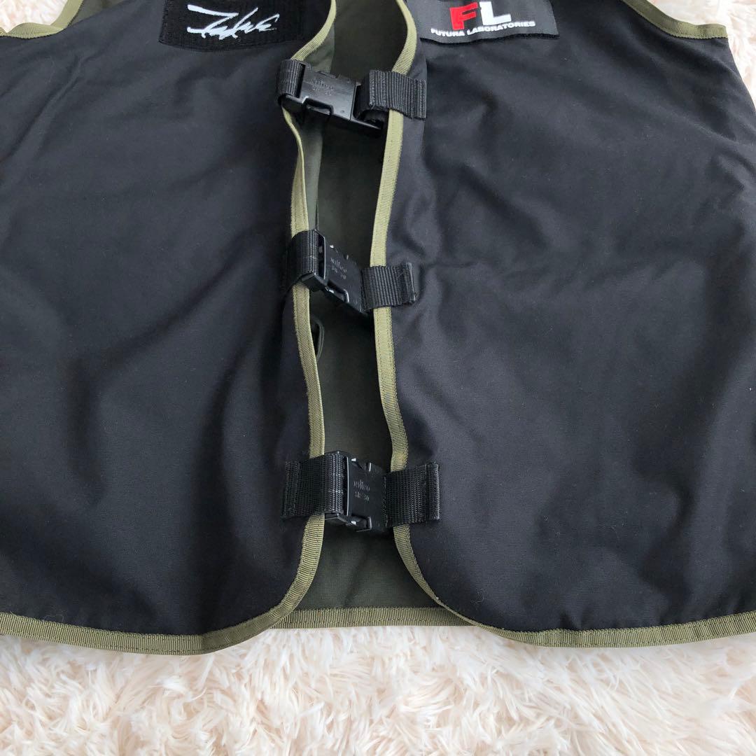 STUSSY×FUTURA中綿リバーシブルベストカーキブラックステューシー