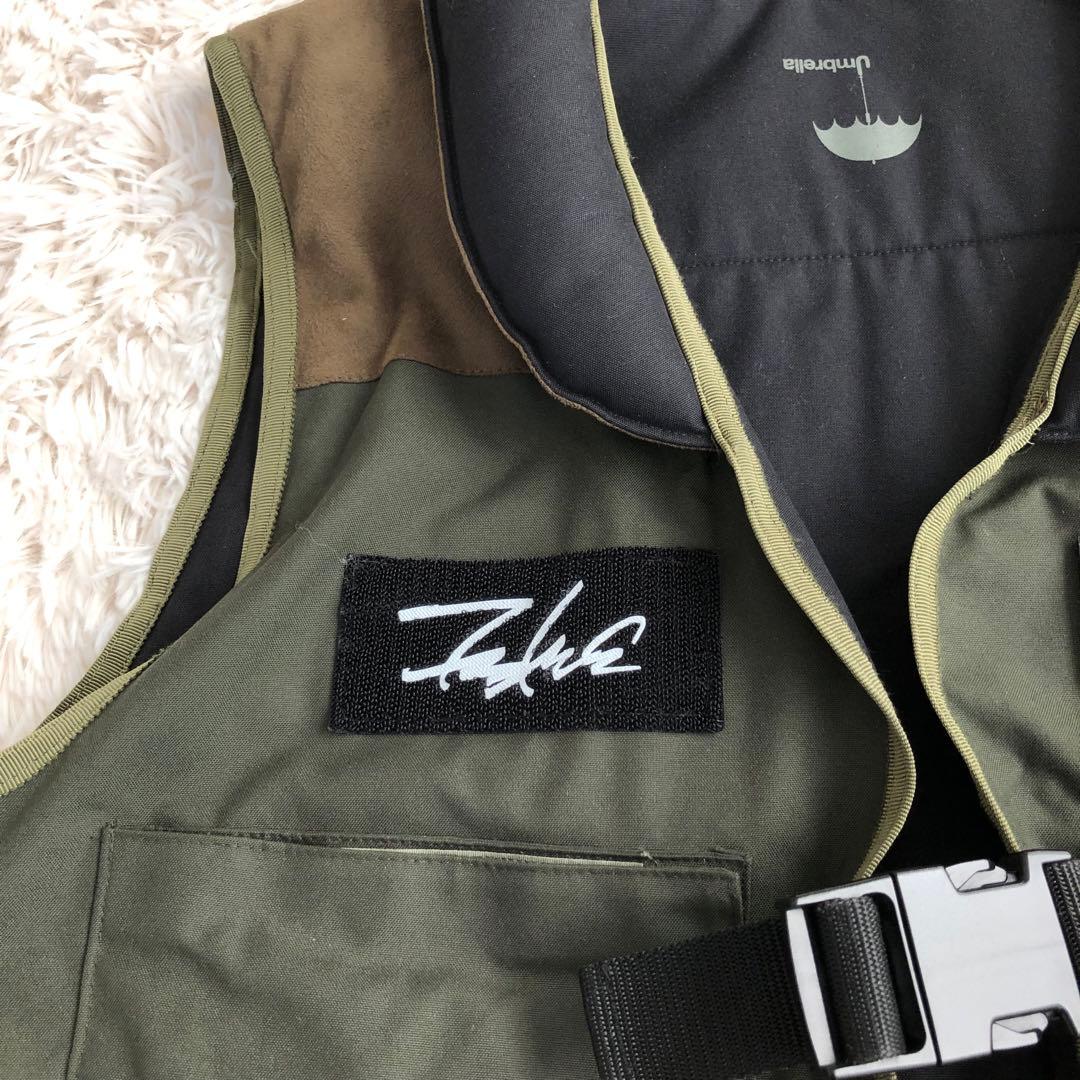 STUSSY×FUTURA中綿リバーシブルベストカーキブラックステューシー