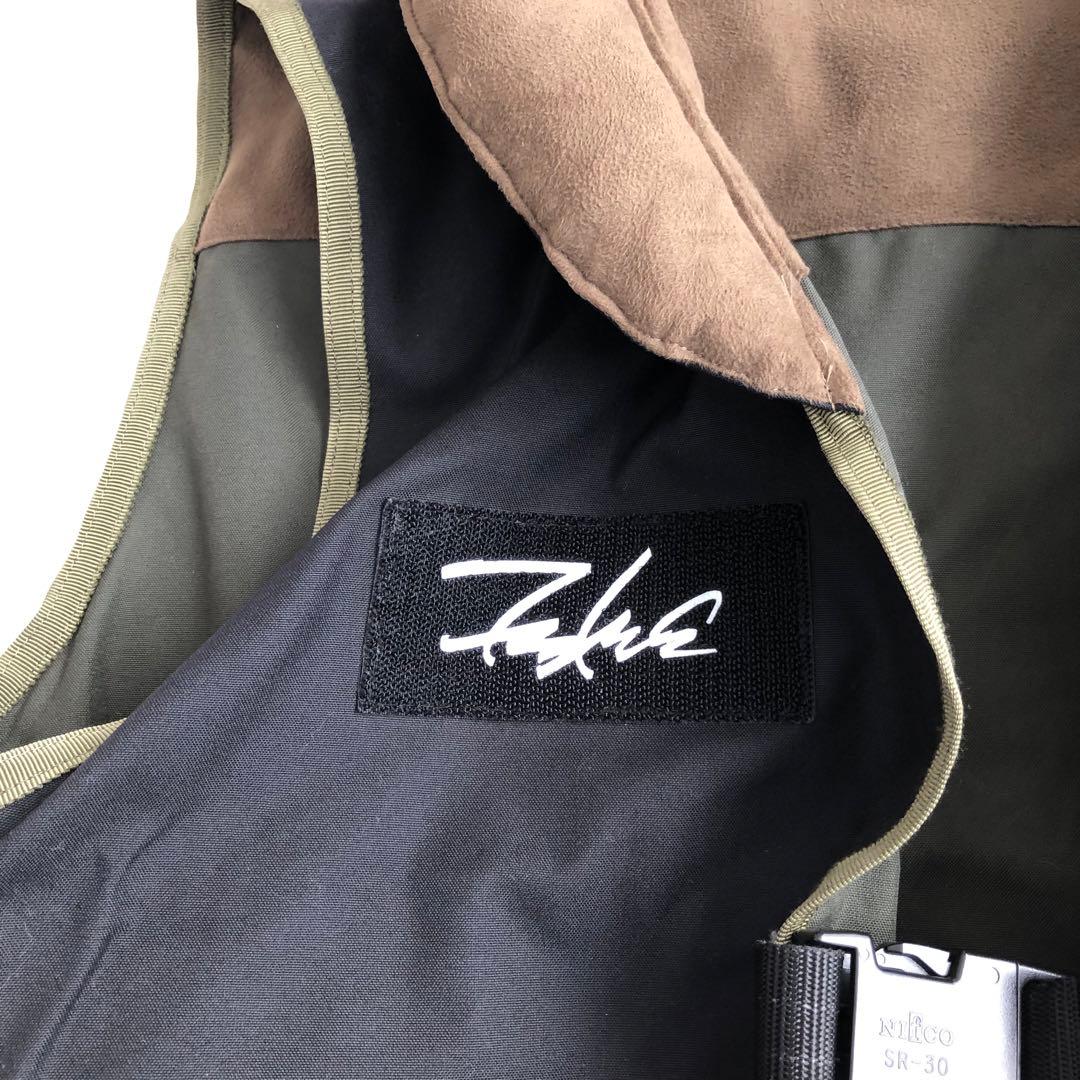 STUSSY×FUTURA中綿リバーシブルベストカーキブラックステューシー