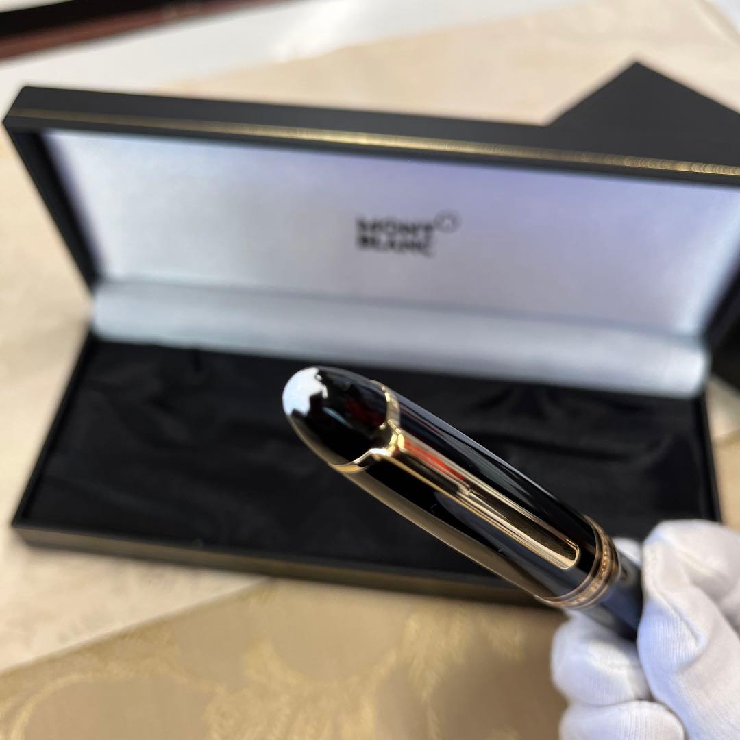 Montblanc ブラック 万年筆 専用ケース付き
