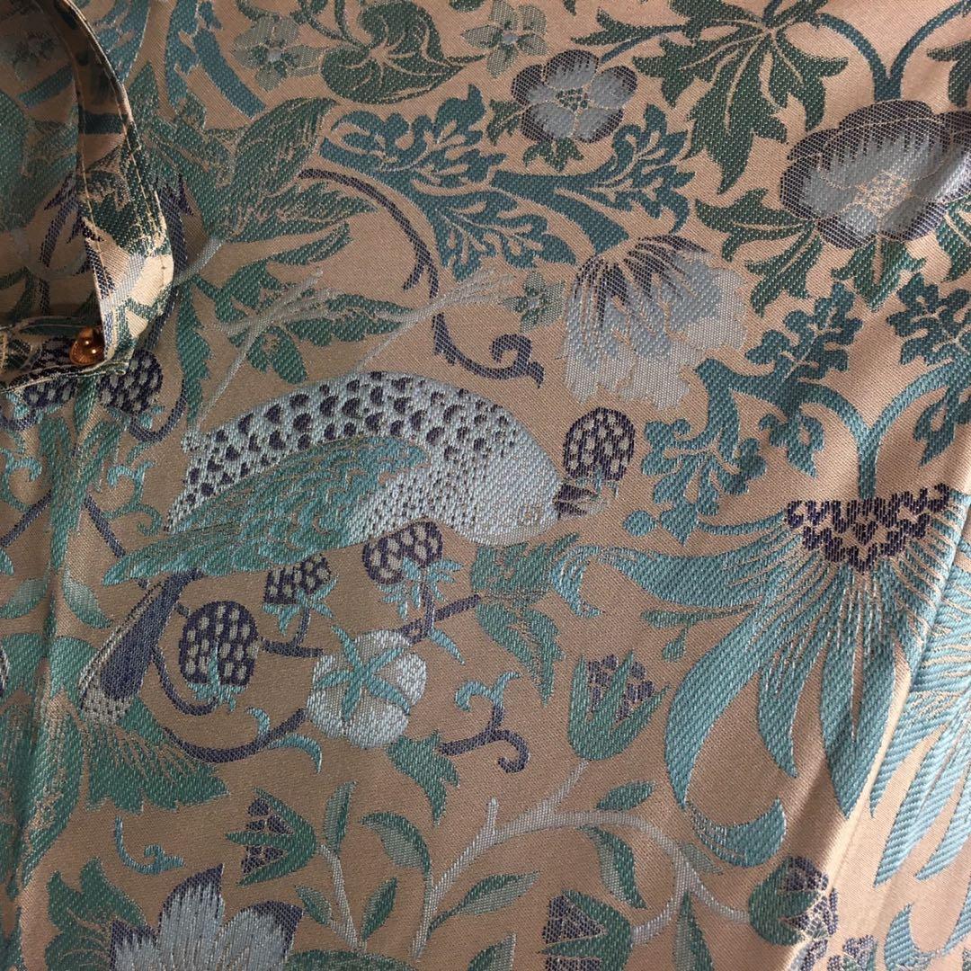 新品　V and A いちご泥棒先染めジャガード織長傘　晴雨兼用