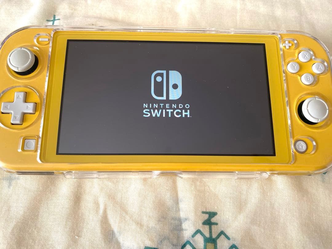 Nintendo Switch Lite イエロー本体 カービィケース付