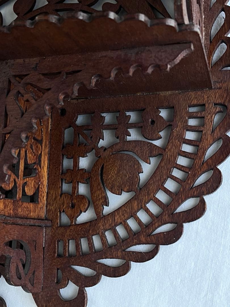 【美品】フランスアンティーク 木細工装飾 木製ウォールシェルフ[2931]