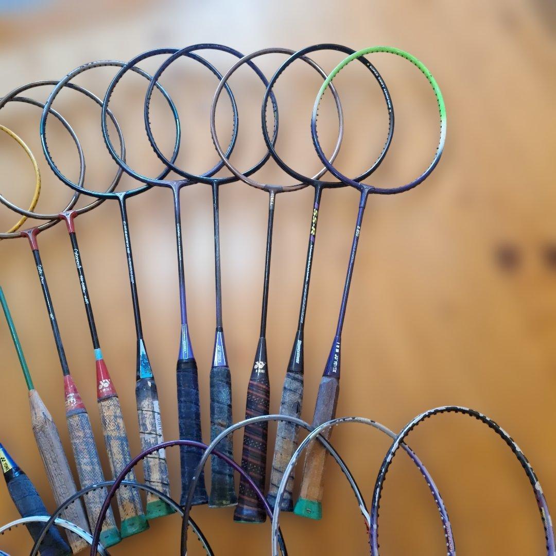 【ジャンク品】YONEX他　バドミントンラケット 17本セット