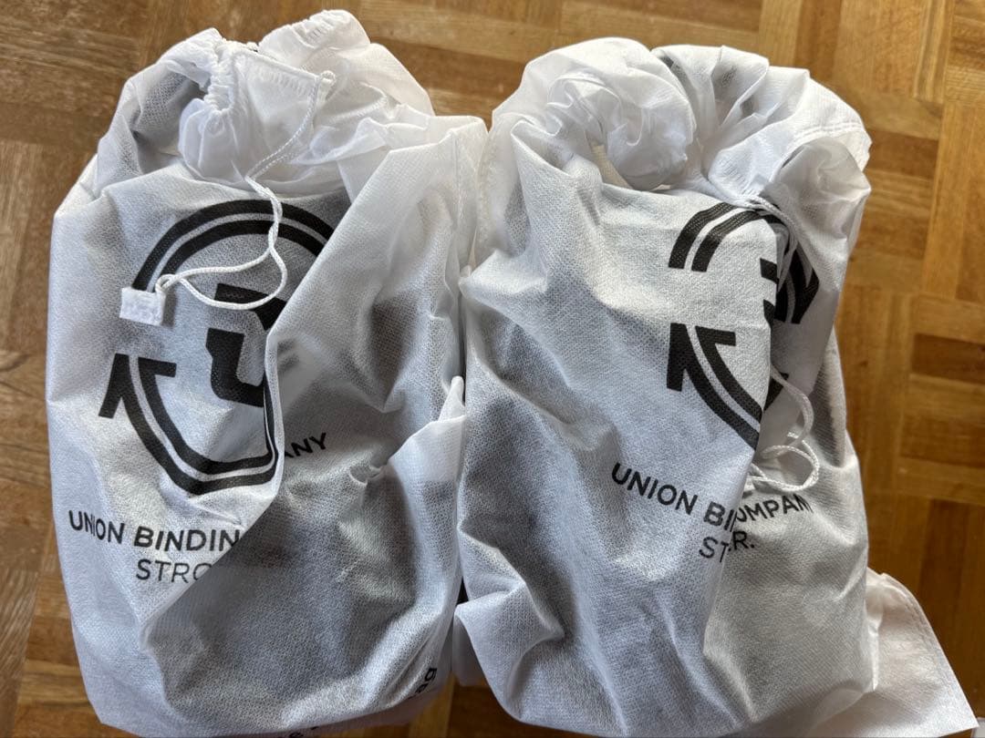 新品未使用　UNION ビンディング STRATA ストラータ ブラック M