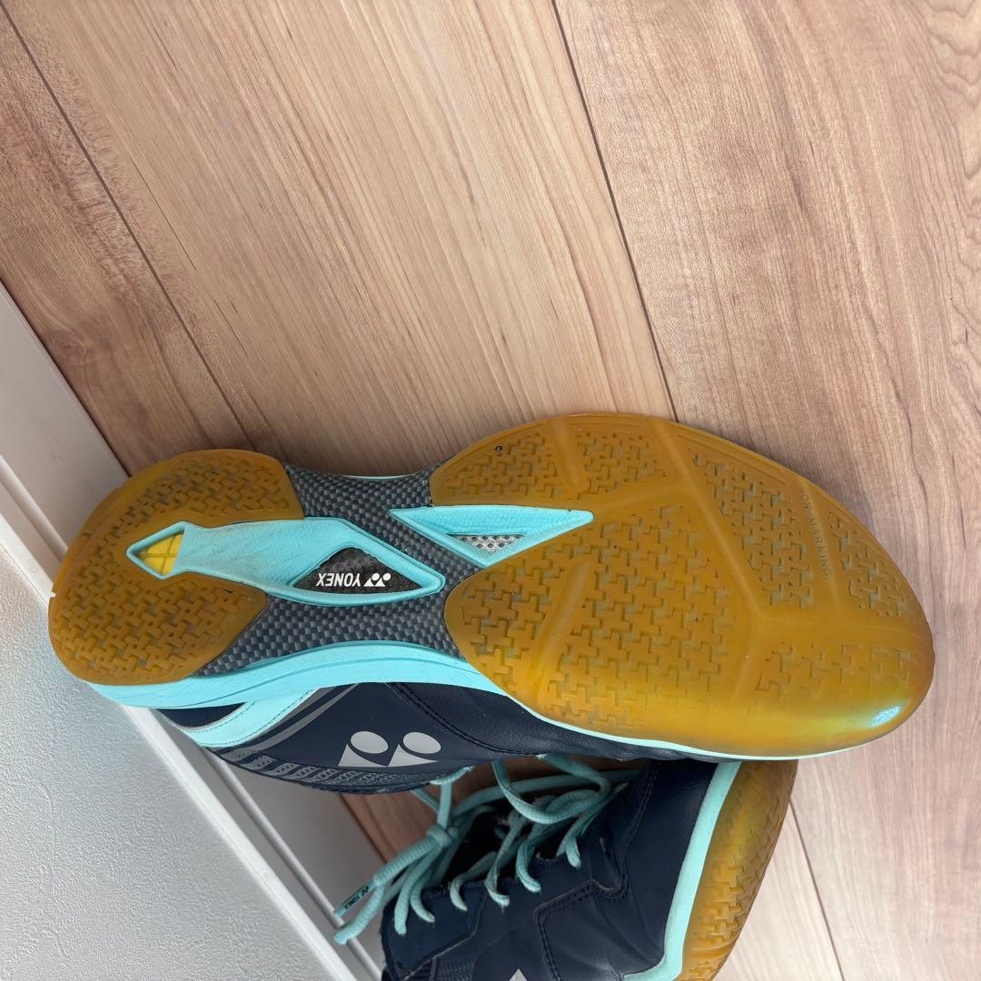 【美品】ヨネックス パワークッションスリム SHB65Z3S 25.5cm