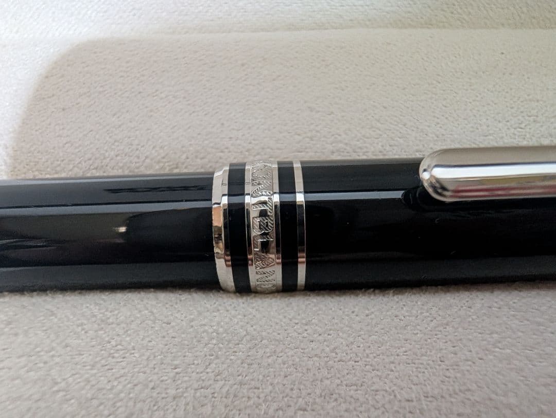 モンブラン マイスターシュテュック P164 プラチナライン ボールペン