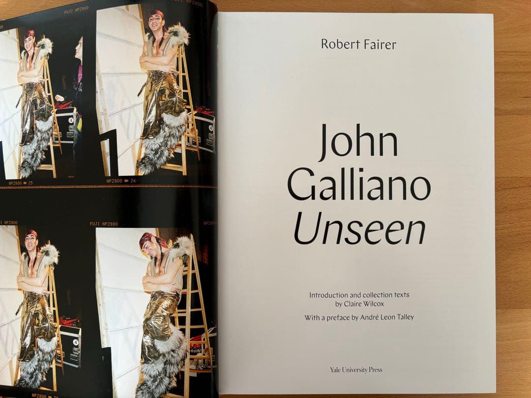 『John Galliano:Unseen』