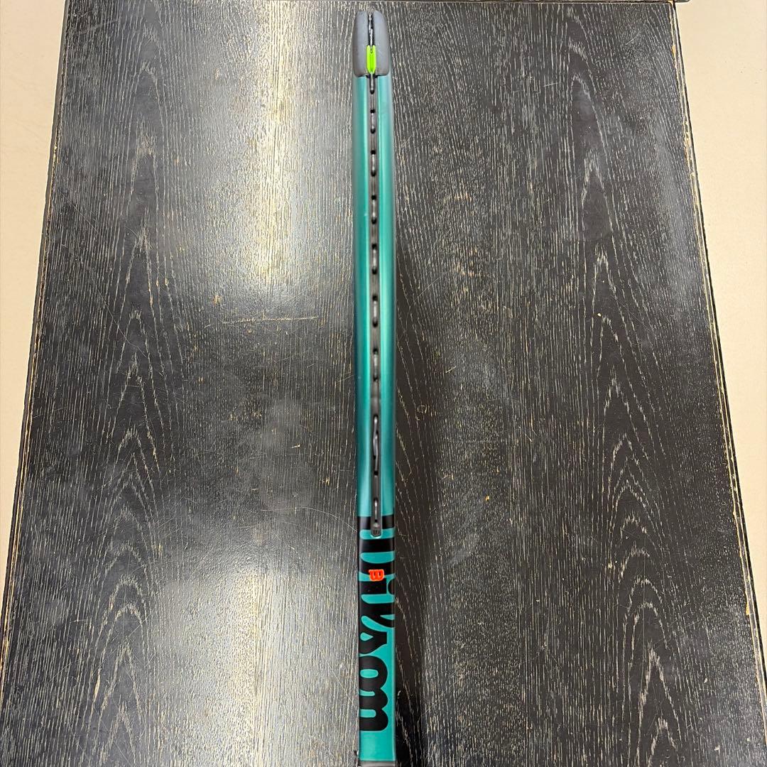 【美品】Wilson BLADE 100 V9 / ほぼ新品 / 国内正規品G2
