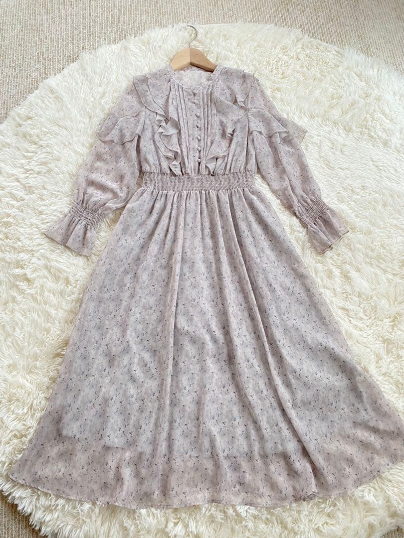 未使用　2025SSストロベリーフィールズ小花柄フリルワンピース