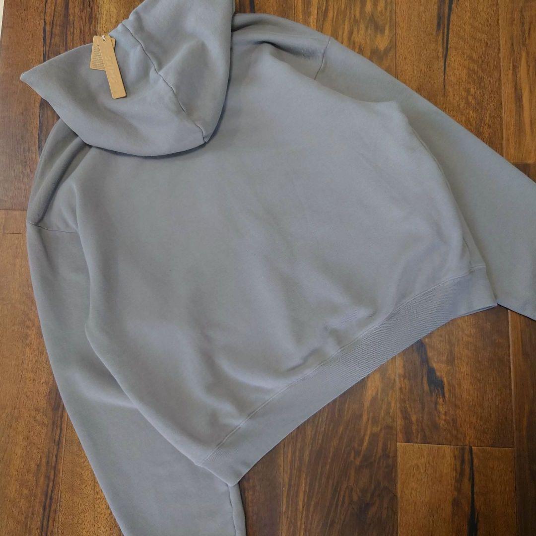 新品 SKIMS フレンチテリーフーディ クロップド丈 スモーク グレー