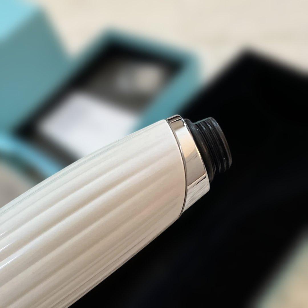 ReFa リファファインバブルピュア　ホワイト　専用カートリッジ未使用一本付