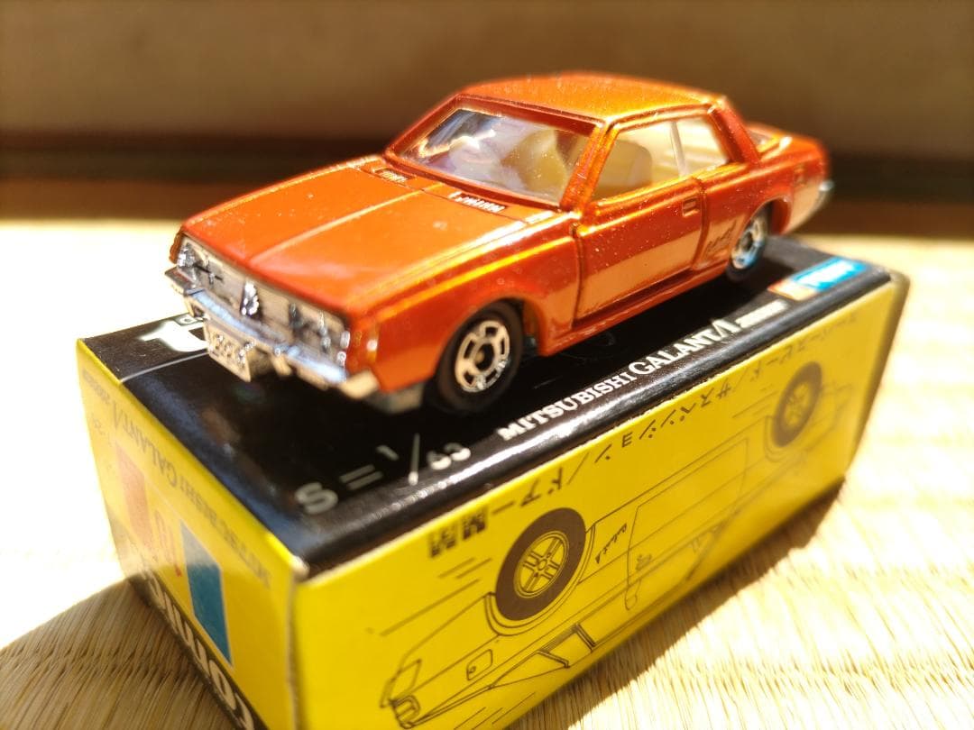 トミカ《黒箱》18　　三菱　　ギャラン　ラムダ