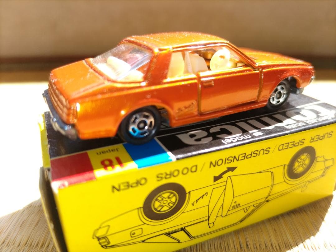 トミカ《黒箱》18　　三菱　　ギャラン　ラムダ