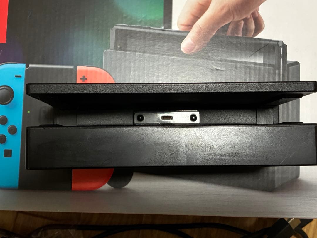 Nintendo Switch ニンテンドースイッチ　本体　任天堂