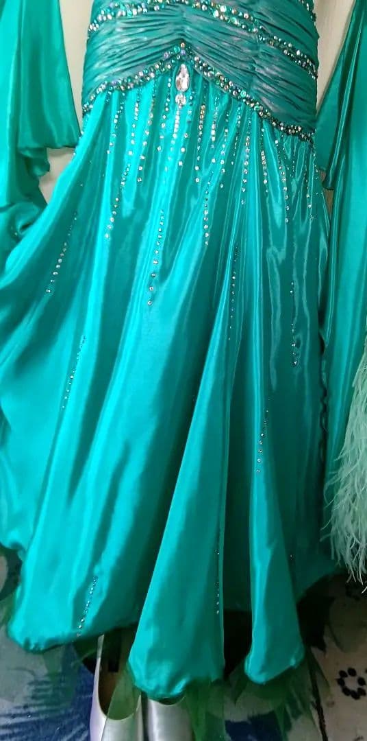 社交ダンススタンダードドレス！豪華！CHRISANNE 製 ターコイズグリーン！