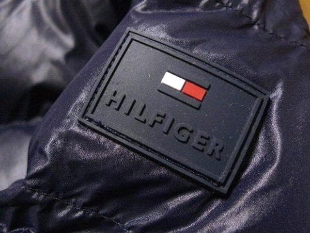 【大きい】XL日本サイズ位新品トミーヒルフィガーUSA限定蓄熱ダウンジャケット