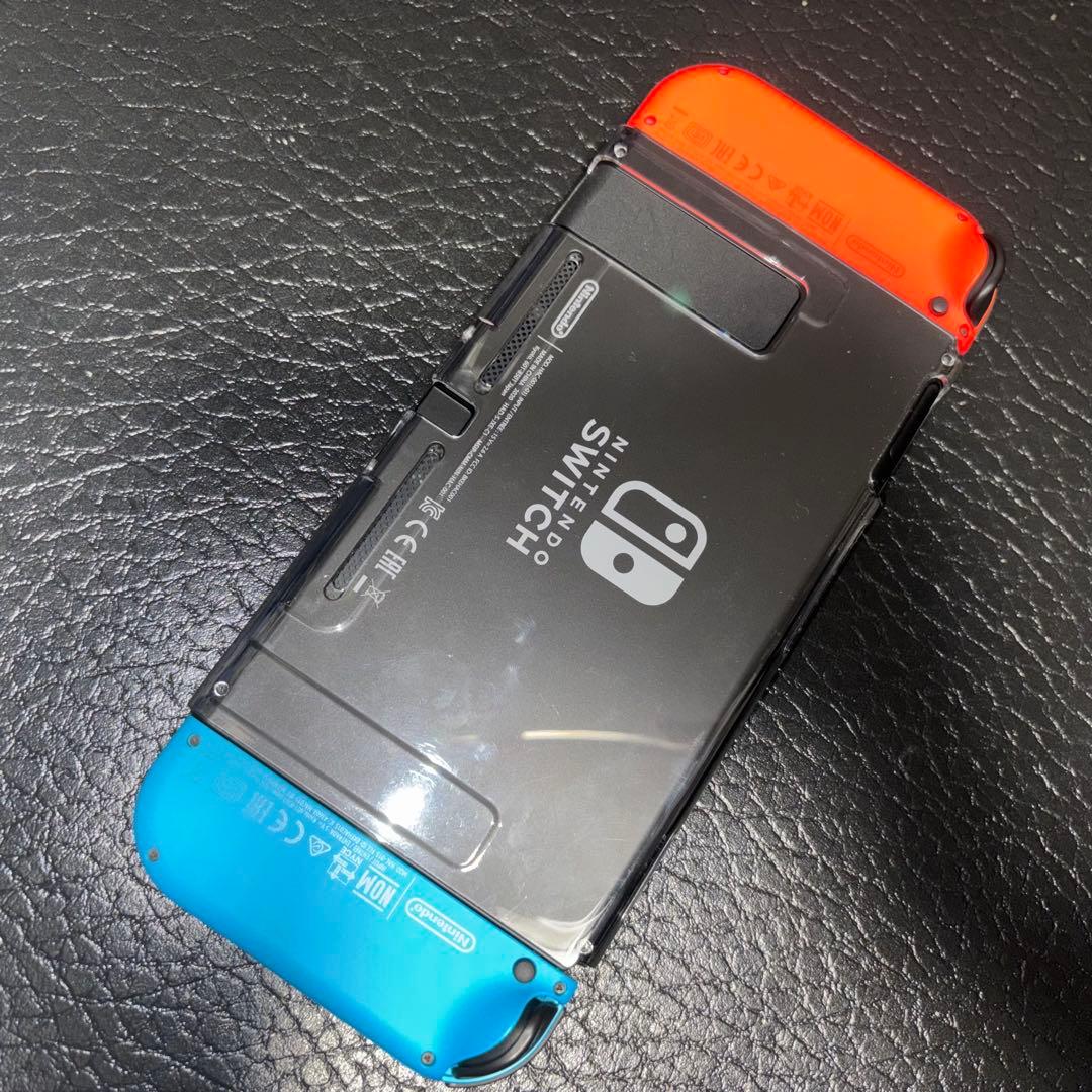 極美品　付属品完備　Switch ガラス貼付済　おまけ多数