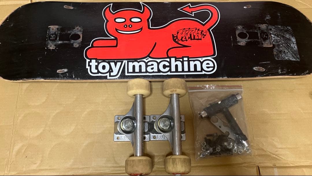 toy machine スケートボード コンプリート　ツールセット付