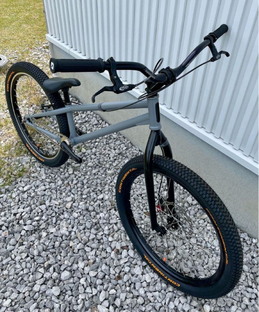 ツバグラ　trmozu 24インチ グレー再塗装