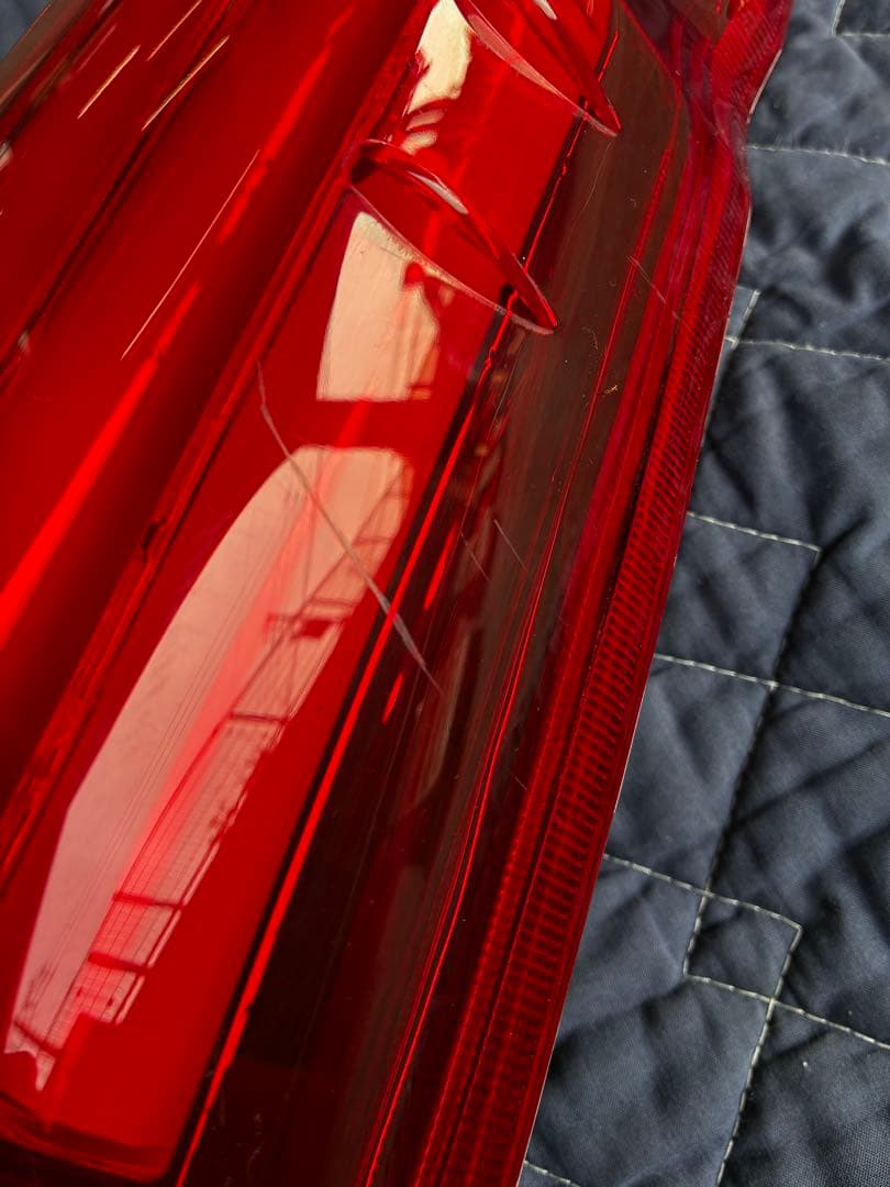 ハイエース ヴァレンティ×レガンス REVO-TypeⅡ テールランプ