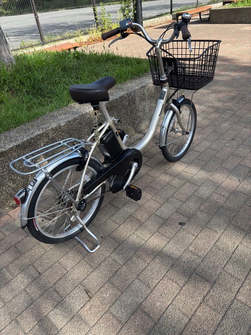 Panasonicビビ・L・20(電動アシスト自転車 ) ウォームシルバー色