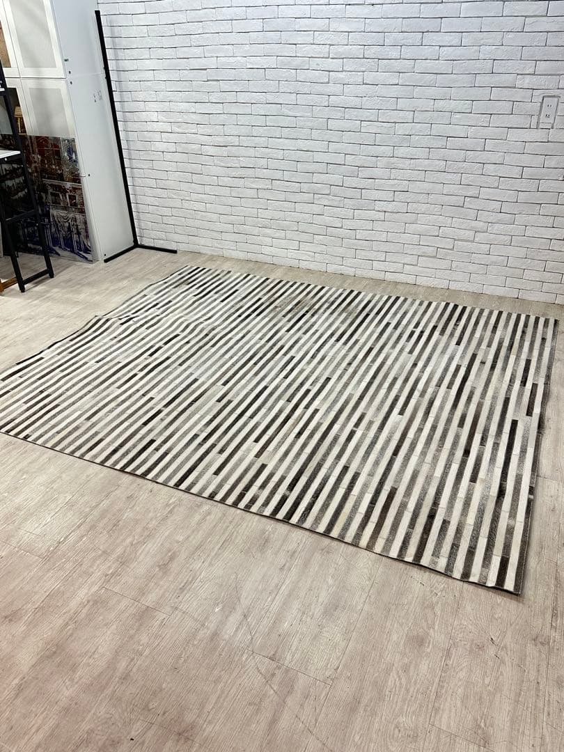 【東京都内23区配送無料】定価12万　カーペット　絨毯　ラグ　牛革　パッチワーク