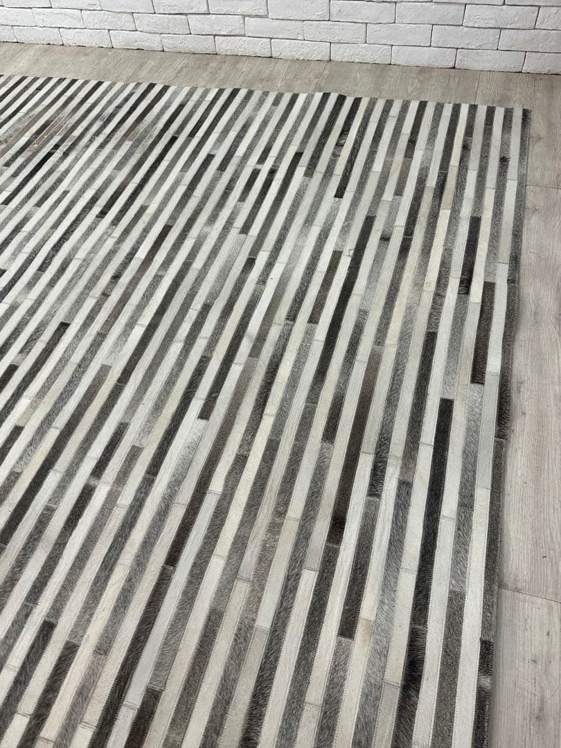 【東京都内23区配送無料】定価12万　カーペット　絨毯　ラグ　牛革　パッチワーク