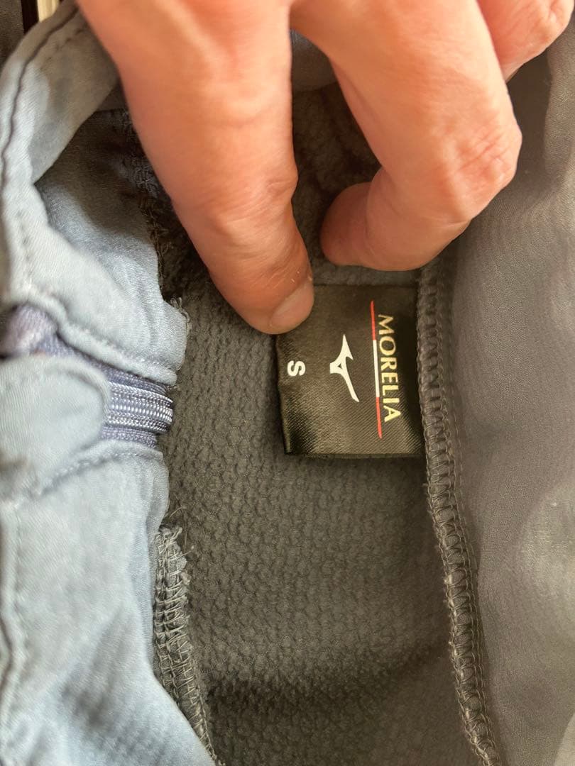 ミズノ MORELIA ジャージ　上下セット グレー ブラック