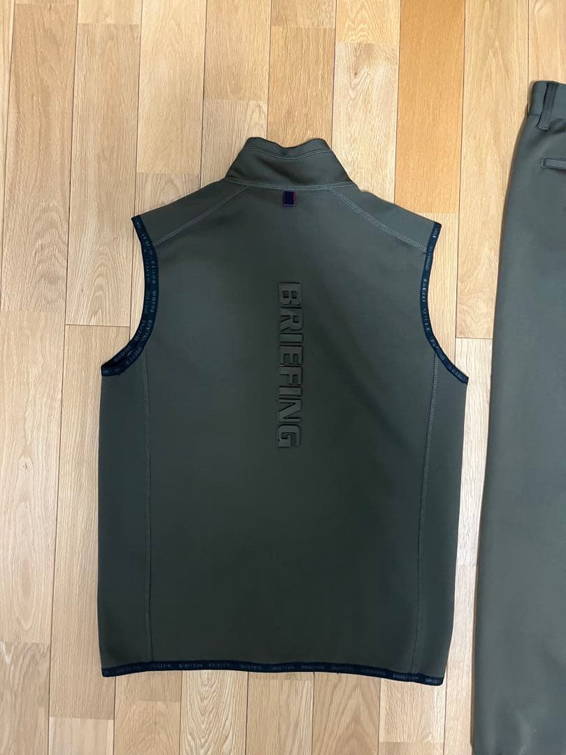 BRIEFING オリーブグリーン ベスト パンツ セット　3Dロゴ